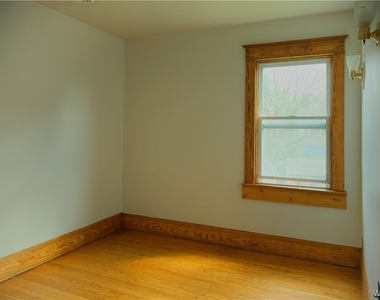 47 Bridgeman Street - Photo Thumbnail 6