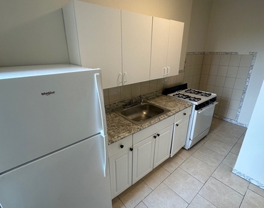 1845 Hobart Avenue - Photo Thumbnail 8