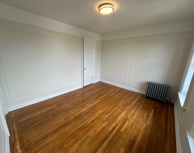1845 Hobart Avenue - Photo Thumbnail 13