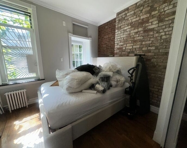 250 Mott Street - Photo Thumbnail 6
