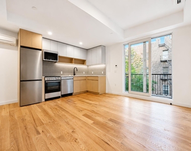 205 Cabrini Boulevard - Photo Thumbnail 2