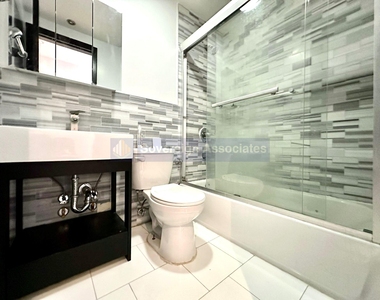 109 West 105th Street - Photo Thumbnail 5