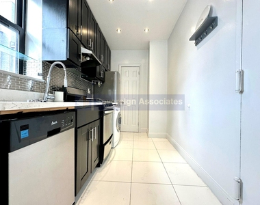 109 West 105th Street - Photo Thumbnail 4