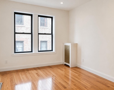 270 Fort Washington Avenue - Photo Thumbnail 4