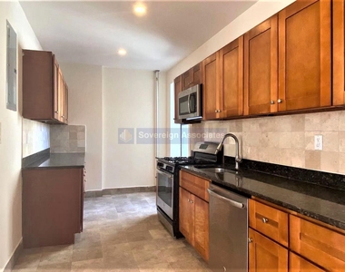 270 Fort Washington Avenue - Photo Thumbnail 7