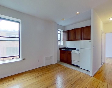 East 91 Street - Photo Thumbnail 4