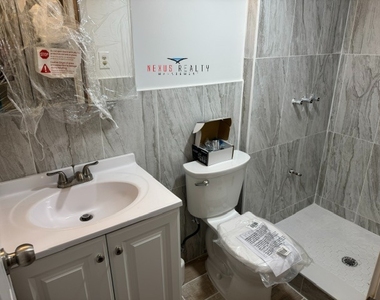40-83 Denman Street - Photo Thumbnail 9