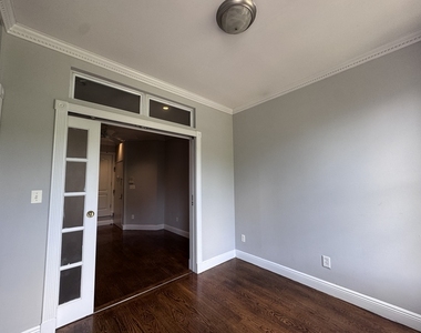 697 10th Avenue - Photo Thumbnail 4