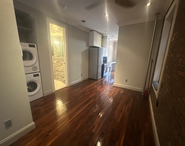 1345 Amsterdam Avenue - Photo Thumbnail 4