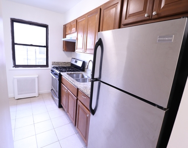 Kew Gardens Hills - Photo Thumbnail 4