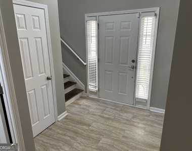 7040 Biltmore Trace - Photo Thumbnail 21