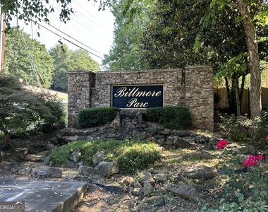 7040 Biltmore Trace - Photo Thumbnail 3
