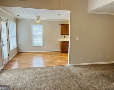 155 Woodstream Way - Photo Thumbnail 10