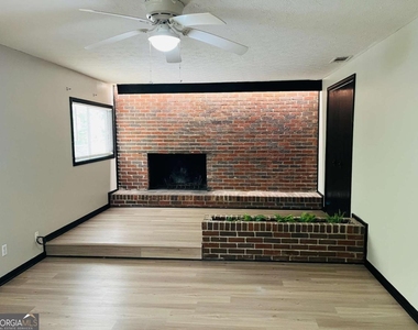 163 Old Norton Road - Photo Thumbnail 35