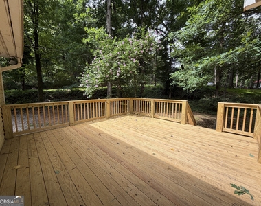107 Austin Court - Photo Thumbnail 10