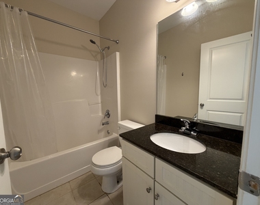 200 Rivergrove Parkway - Photo Thumbnail 3