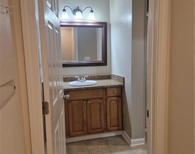 49 Nw Monet Court Nw - Photo Thumbnail 8