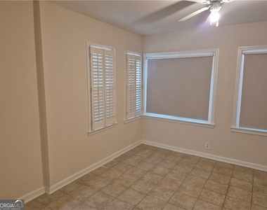 49 Nw Monet Court Nw - Photo Thumbnail 3