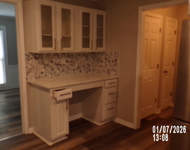 1821 Hidden Hills Parkway - Photo Thumbnail 6