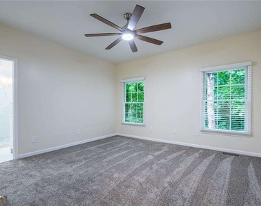 3924 Ashford Dunwood Road Ne - Photo Thumbnail 14