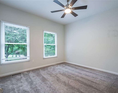 3924 Ashford Dunwood Road Ne - Photo Thumbnail 15