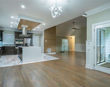 3924 Ashford Dunwood Road Ne - Photo Thumbnail 12