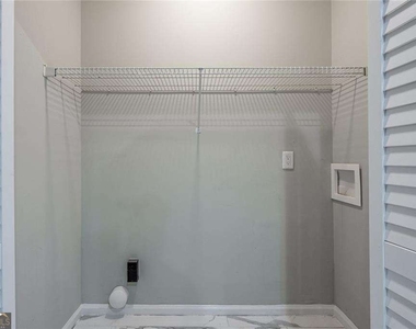 3924 Ashford Dunwood Road Ne - Photo Thumbnail 24