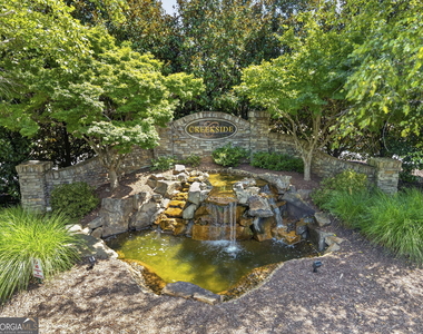 1849 Blackstone Way - Photo Thumbnail 34