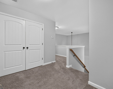 1849 Blackstone Way - Photo Thumbnail 12