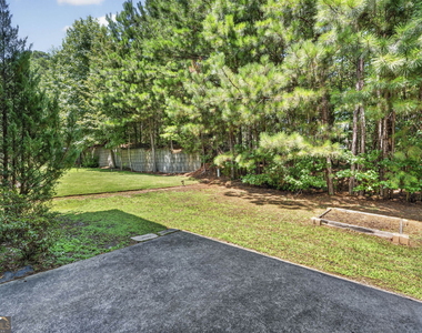 1849 Blackstone Way - Photo Thumbnail 27