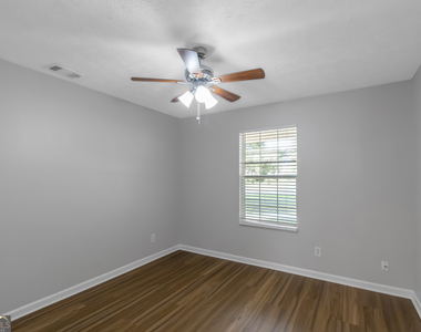 97 Livingston Lane - Photo Thumbnail 15