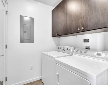 3325 Piedmont Road Ne - Photo Thumbnail 25