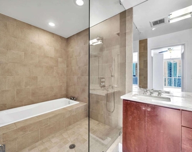 3325 Piedmont Road Ne - Photo Thumbnail 21