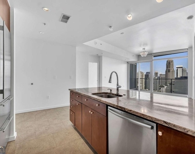 3325 Piedmont Road Ne - Photo Thumbnail 12