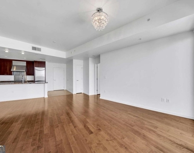 3325 Piedmont Road Ne - Photo Thumbnail 8