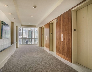 3325 Piedmont Road Ne - Photo Thumbnail 37