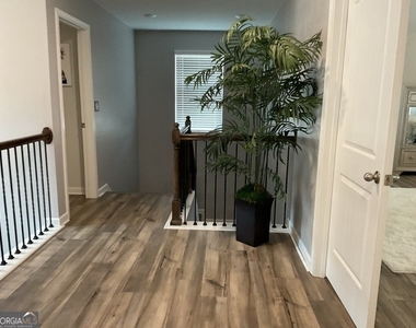 137 Cabin Way - Photo Thumbnail 35