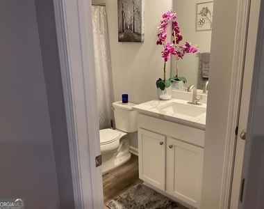 137 Cabin Way - Photo Thumbnail 32