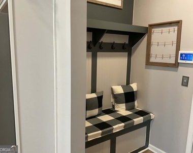 137 Cabin Way - Photo Thumbnail 29