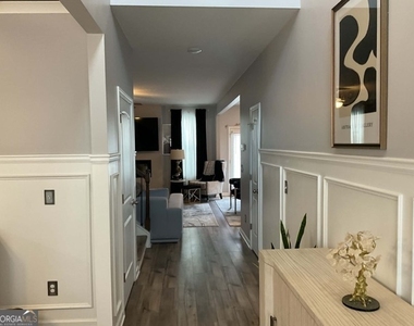 137 Cabin Way - Photo Thumbnail 10