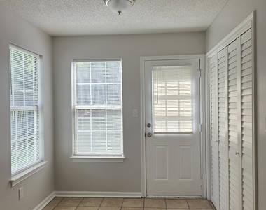1504 Cain Court N - Photo Thumbnail 12