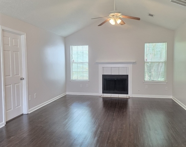 1504 Cain Court N - Photo Thumbnail 7