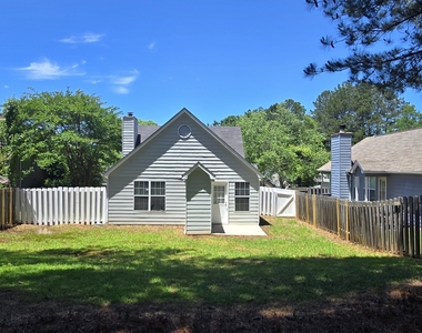 1504 Cain Court N - Photo Thumbnail 3