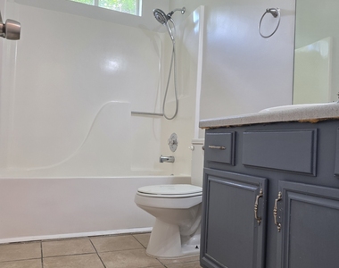 1504 Cain Court N - Photo Thumbnail 15