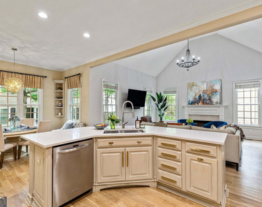 125 North Cove Drive - Photo Thumbnail 25