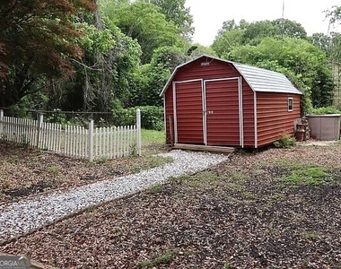 1523 Delia Drive - Photo Thumbnail 27