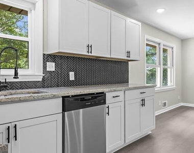 1523 Delia Drive - Photo Thumbnail 6