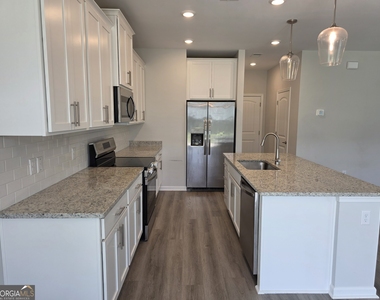 27 Ashmont Street - Photo Thumbnail 9