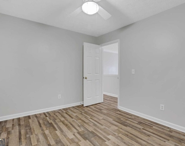 2780 School Side Way - Photo Thumbnail 32