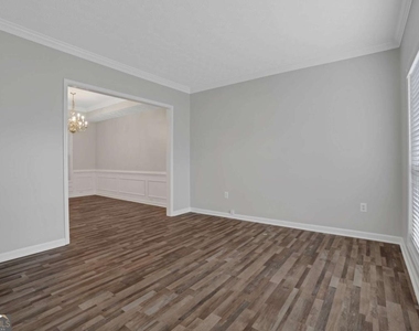 2780 School Side Way - Photo Thumbnail 3